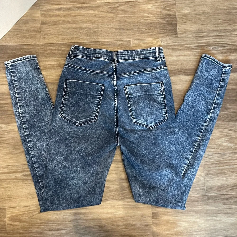 Divided Women's Blue Stone wash Skinny Jeans